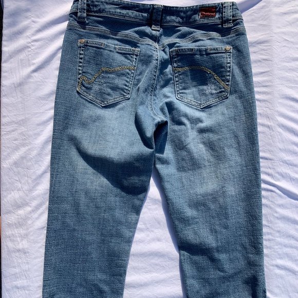 Eckored Denim Riveted Capri Large Cuff Red Seem Jeans Distressed - Picture 3 of 15